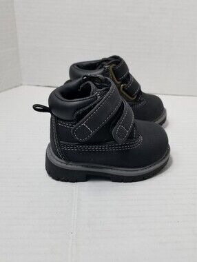 WONDER NATION BABY BLACK BOOTS SIZE 2